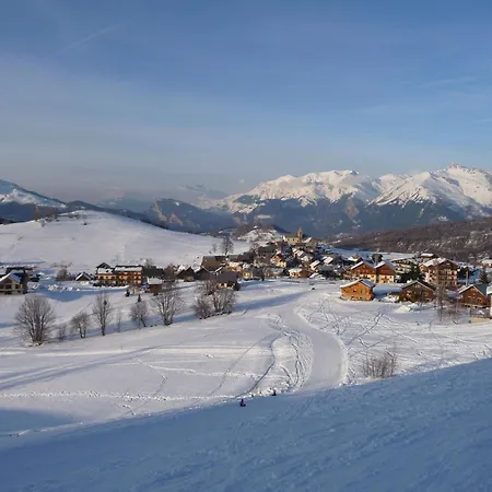 Familial 2*, Proche Pistes Et Centre, Terrasse Sud, Vue Montagnes - Fr-1-618-10 Chalet *